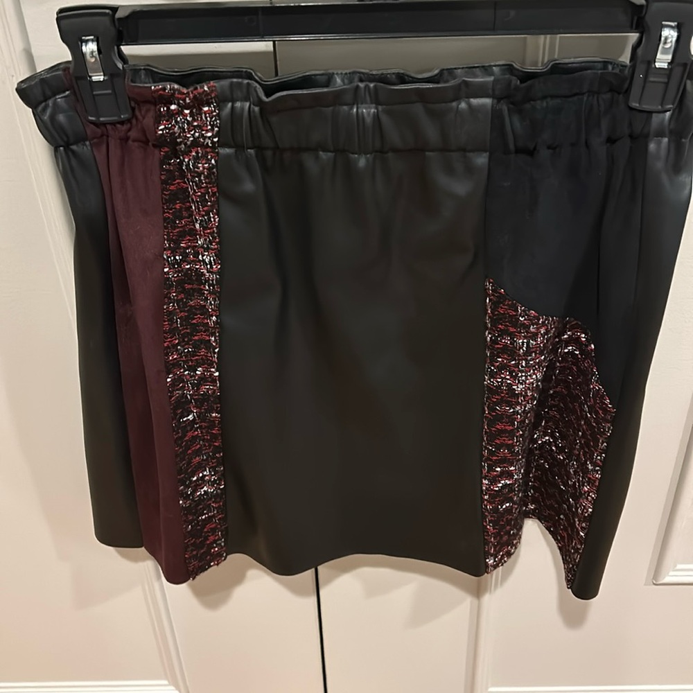 Zara Medium Black Leather Burgundy Tweed Skirt